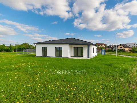 Prodej pozemku, Praha - Kbely, Ponikelská, 707 m2