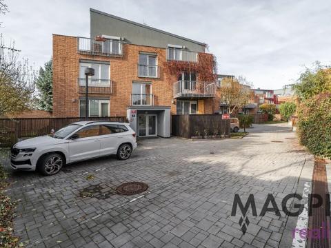 Prodej bytu 2+kk, Praha - Uhříněves, Karla Zicha, 37 m2