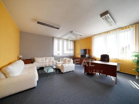 Pronájem kanceláře, Hradec Králové, Za Škodovkou, 93 m2