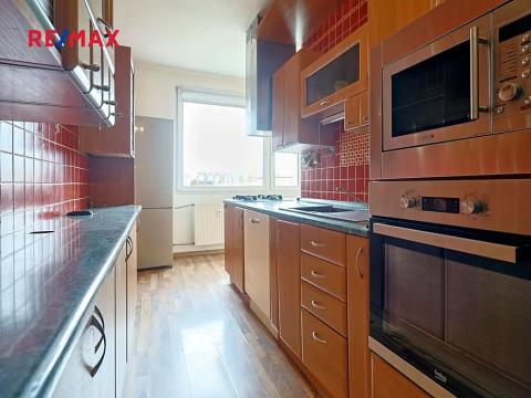 Prodej bytu 2+1, Plzeň, Komenského, 60 m2