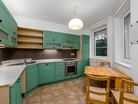 Pronájem atypického bytu, Starý Plzenec, Máchova, 60 m2