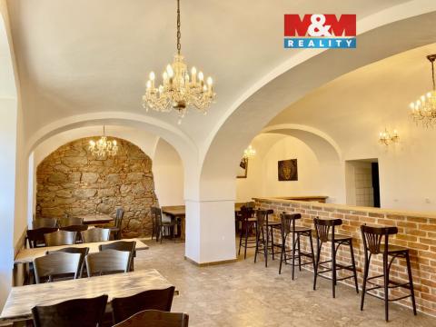 Pronájem restaurace, Blatná, náměstí Míru, 300 m2