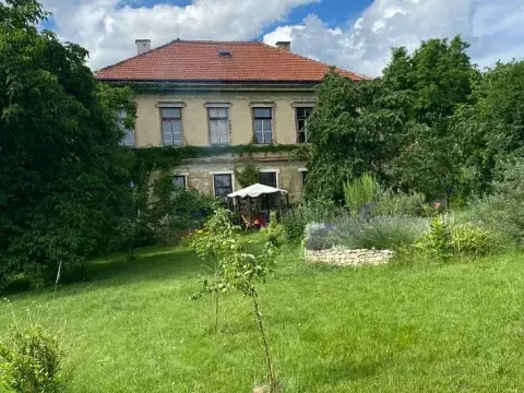 Prodej podílu domu, Mělník, Vehlovská, 450 m2