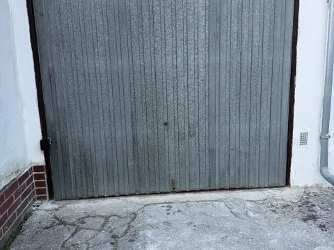 Pronájem garáže, Brno, Kosmákova, 16 m2