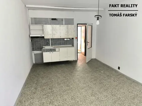 Pronájem bytu 1+kk, Děčín, Želenická, 25 m2