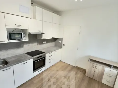 Pronájem bytu 3+1, Praha - Hlubočepy, Nad pomníkem, 120 m2