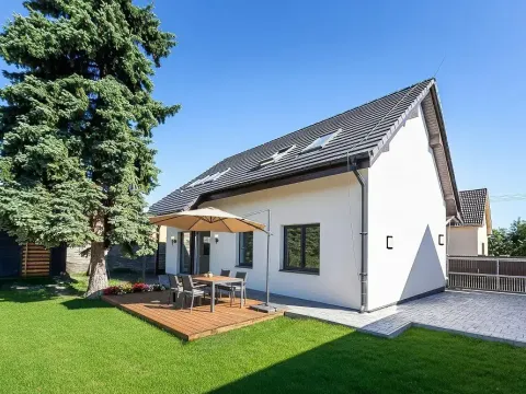 Prodej rodinného domu, Veleň, Na růžku, 130 m2