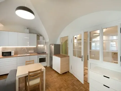 Pronájem bytu 1+kk, Jihlava, Havířská, 33 m2