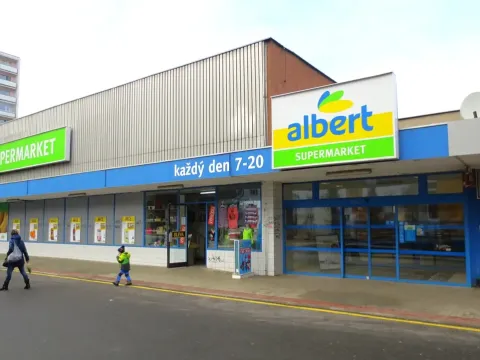 Pronájem obchodního prostoru, Kladno, 76 m2