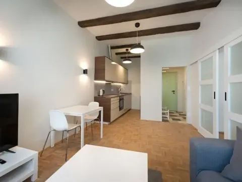 Pronájem bytu 2+kk, Jihlava, Havířská, 35 m2