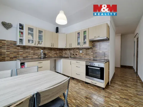 Prodej bytu 2+1, Kraslice, Hradební, 64 m2