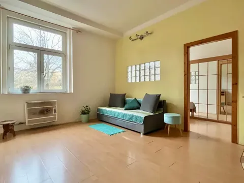 Prodej bytu 2+kk, Praha - Nusle, Táborská, 36 m2
