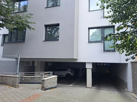 Prodej garážového stání, Brno, Táborská, 15 m2