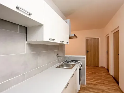 Pronájem bytu 4+1, Chomutov, Kamenná, 76 m2