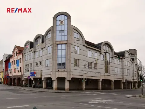 Pronájem kanceláře, Nymburk, Náměstí Přemyslovců, 10 m2