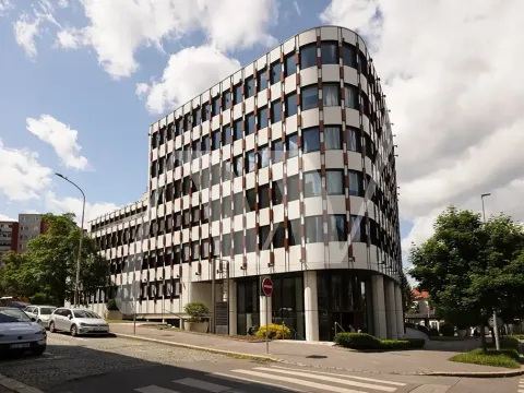 Pronájem kanceláře, Praha - Nusle, Lomnického, 423 m2