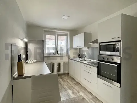 Pronájem bytu 2+1, Pardubice, Jilemnického, 57 m2