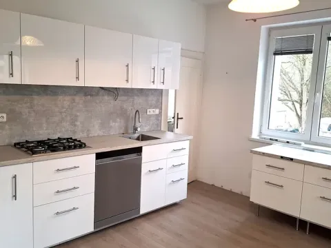 Pronájem bytu 3+1, Plzeň, Pod Záhorskem, 100 m2