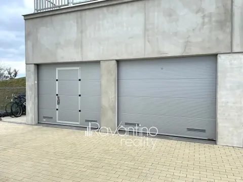 Pronájem garáže, Šlapanice, Brněnská Pole, 18 m2