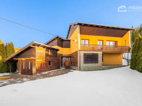 Prodej vícegeneračního domu, Halenkov, 232 m2