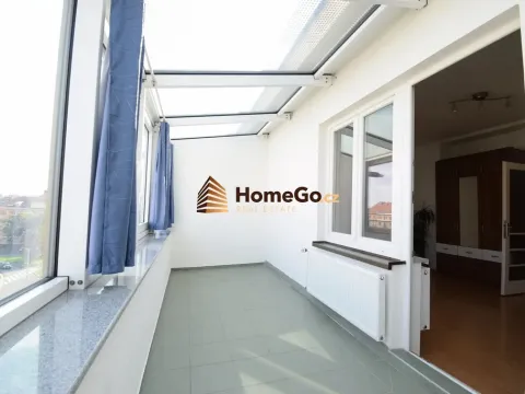 Pronájem bytu 1+kk, Praha - Nusle, U gymnázia, 45 m2