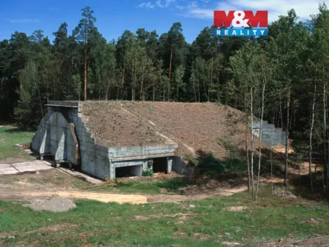 Prodej komerční nemovitosti, Ralsko - Hradčany, 472 m2