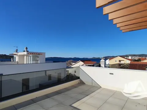 Prodej bytu 4+kk, Vodice, Chorvatsko, 170 m2