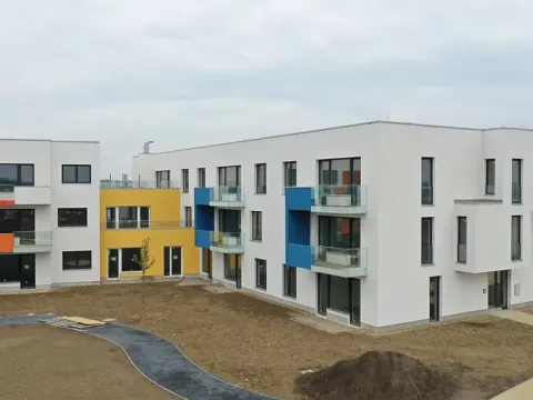 Prodej bytu 2+kk, Praha - Dolní Počernice, U konečné, 67 m2
