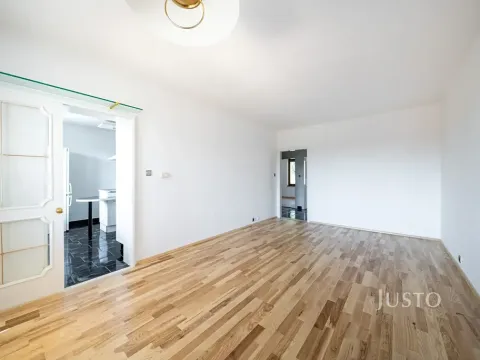 Pronájem bytu 4+1, Třeboň, Lesní, 125 m2