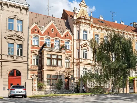 Prodej podílu vícegeneračního domu, Brno, Drobného, 242 m2