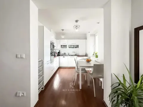 Prodej bytu 2+1, Praha - Dolní Počernice, Národních hrdinů, 75 m2