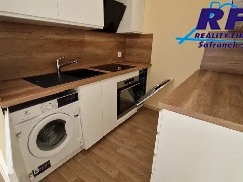 Pronájem bytu 2+kk, Benešov, Vnoučkova, 43 m2
