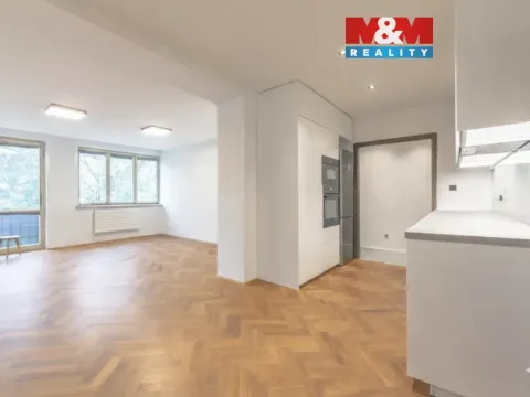 Pronájem bytu 3+kk, Poděbrady - Poděbrady II, nám. T.G.Masaryka, 76 m2