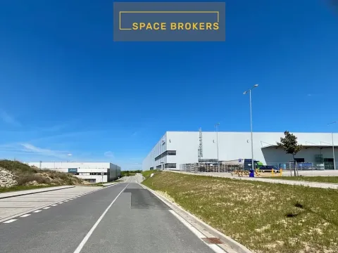 Pronájem skladu, Kvasiny, 2000 m2