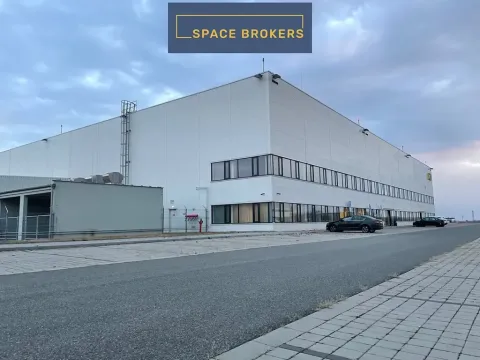 Pronájem skladu, Hranice, 6166 m2