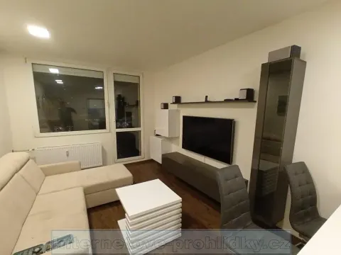 Pronájem bytu 2+kk, Praha - Kobylisy, Tanvaldská, 46 m2