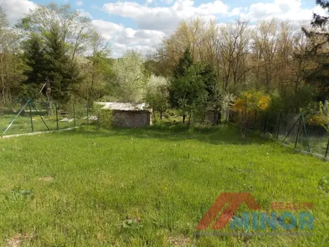 Prodej zahrady, Slaný, Husova, 975 m2