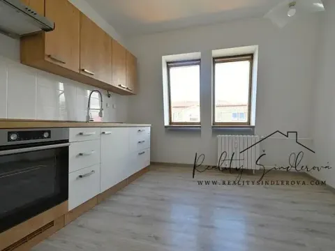 Prodej bytu 2+1, Hranice, Obránců míru, 60 m2