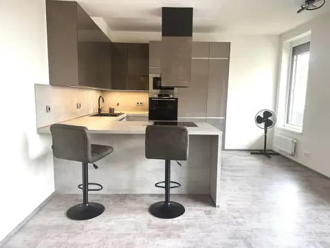 Pronájem bytu 3+kk, Praha - Dolní Měcholupy, Kardausova, 98 m2