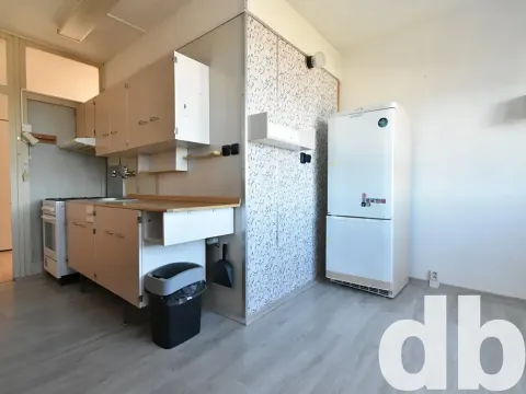 Pronájem bytu 2+1, Karlovy Vary, Závodu míru, 60 m2