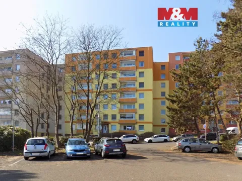 Prodej bytu 1+kk, Ústí nad Labem - Krásné Březno, V Oblouku, 31 m2