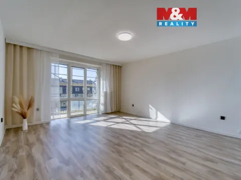Prodej bytu 2+1, Vejprnice, Plzeňská, 56 m2