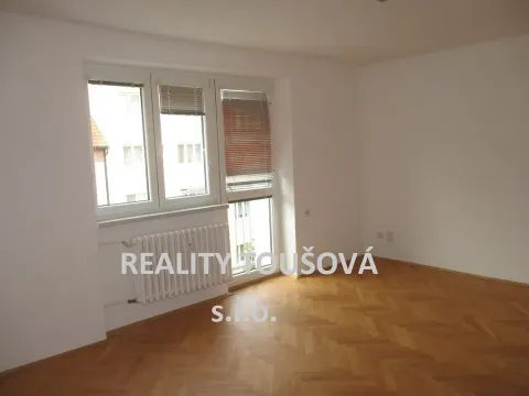 Prodej bytu 2+1, Plzeň - Jižní Předměstí, Lukavická, 64 m2