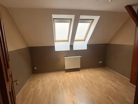 Pronájem pokoje, Beroun, Pod Kaplankou, 17 m2