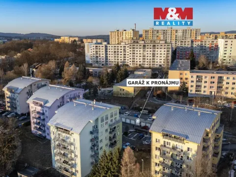 Pronájem garáže, Liberec, Nádvorní, 17 m2