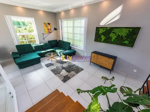 Pronájem rodinného domu, Praha - Šeberov, Zadní, 212 m2