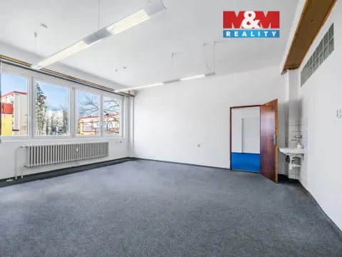 Pronájem kanceláře, Klatovy - Klatovy III, Pod Hůrkou, 211 m2