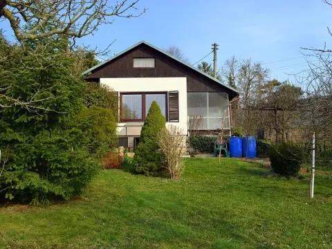 Pronájem chaty, Otrokovice, Hložkova, 17 m2