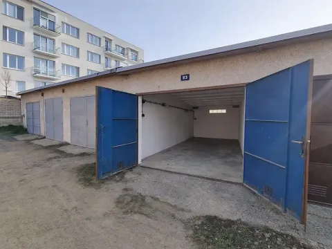 Pronájem garáže, Rosice, Karla IV., 19 m2