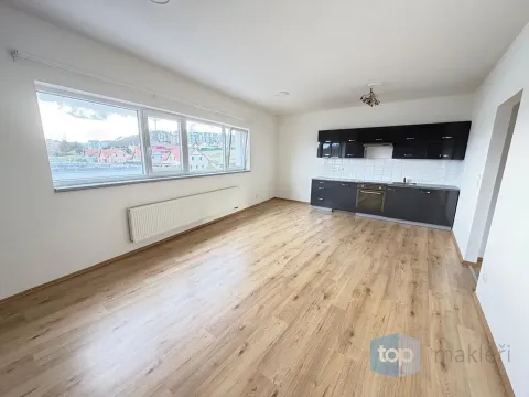 Pronájem bytu 2+kk, Králův Dvůr, Spojovací, 52 m2